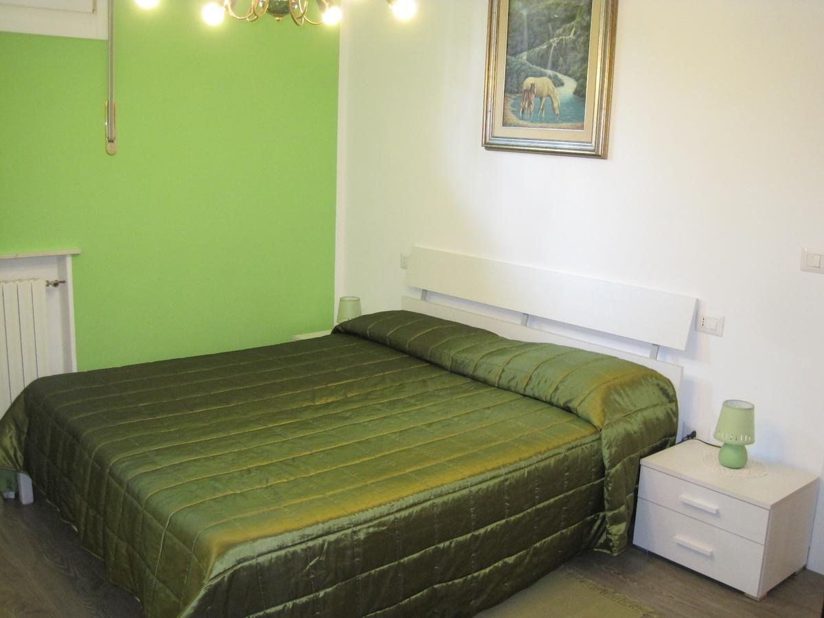 Bed And Breakfast Lo Scrigno Polinago Quarto foto